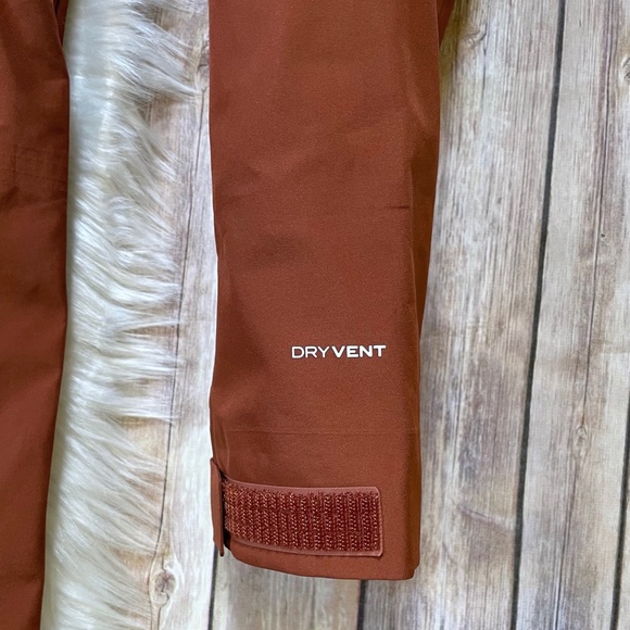 The North Face Men’s Alligare Triclimate Jacket - Picture 4 of 11